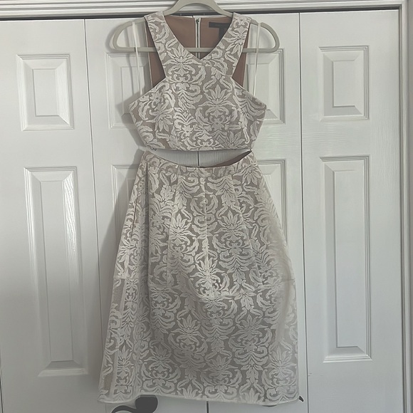 BCBG MAXAZRIA Size Small Two Piece Top & Skirt - Picture 1 of 3